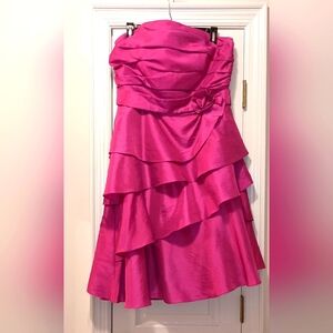 B2 pink Fuchsia tiered ruffle strapless Gown Size 16
